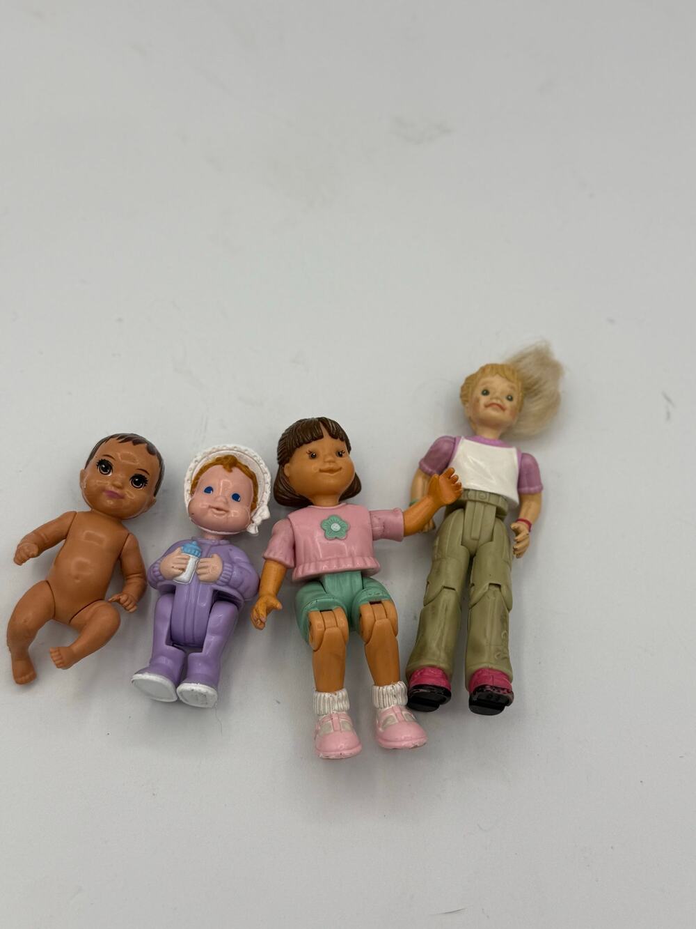 Fisher-Price Loving Family Dollhouse Baby Girl,set of 4